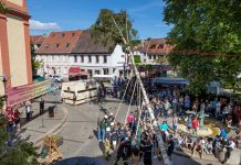 Nieder-Olmer und Gäste feiern fünf Tage Kerb mit buntem Programm