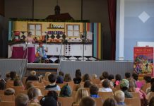 Brandschutzprävention in der GS Flomborn mit dem Theaterstück „Marco und das Feuer“