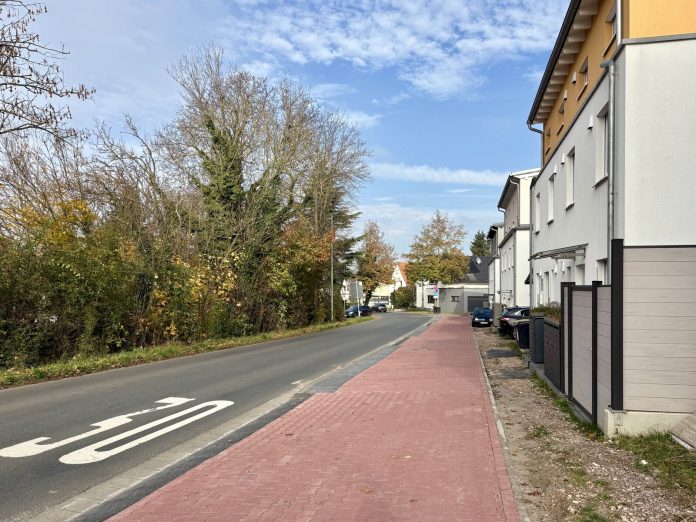 2025_november_rad-_und_gehweg_oppenheimer_strasse1