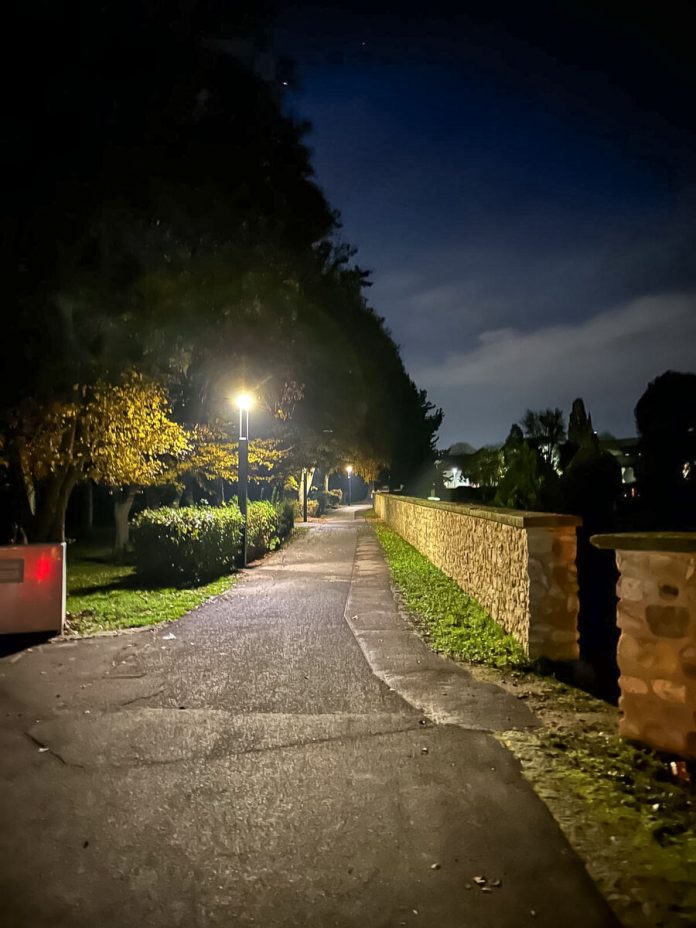 2025_november_beleuchtung_friedhofweg