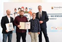 Ministerpräsident Alexander Schweitzer zeichnet Deep Space Mainz für „Open Arcade“ mit dem Jugendengagementpreis aus