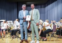 Dirk Hasenfuss als neuer Verbandsbürgermeister der VG Nieder-Olm vereidigt